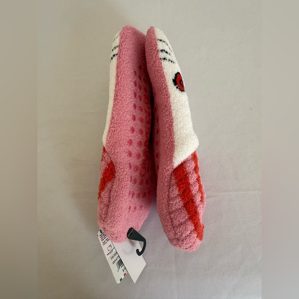 Hello Kitty Slipper Socks - Picture 5 of 5